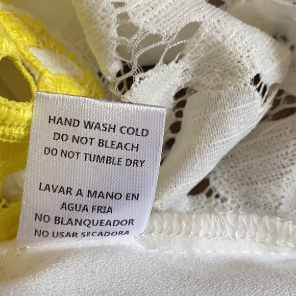 Endless Rose Yellow & White Top - Picture 8 of 8